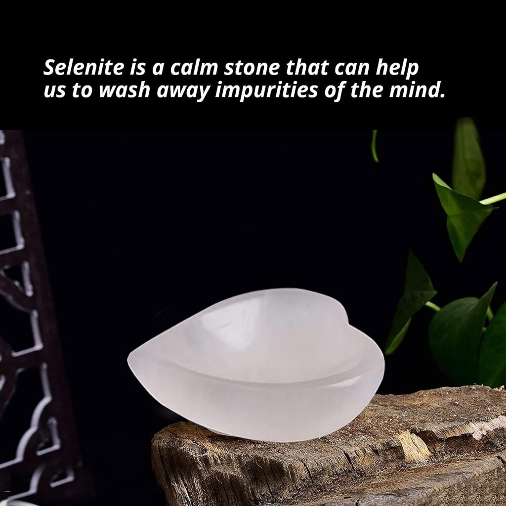 WBM Selenite Crystal Heart Shape Bowl 10cm, Reiki Healing Medication  Home Decoration Stone, Ideal for Cleansing and Smudging Plate, White